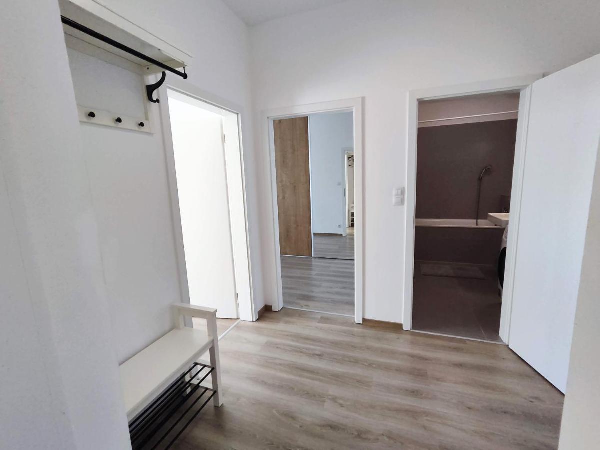 Schanz - Quietly Oriented - Private Parking - Balcony Bratislava Exterior foto